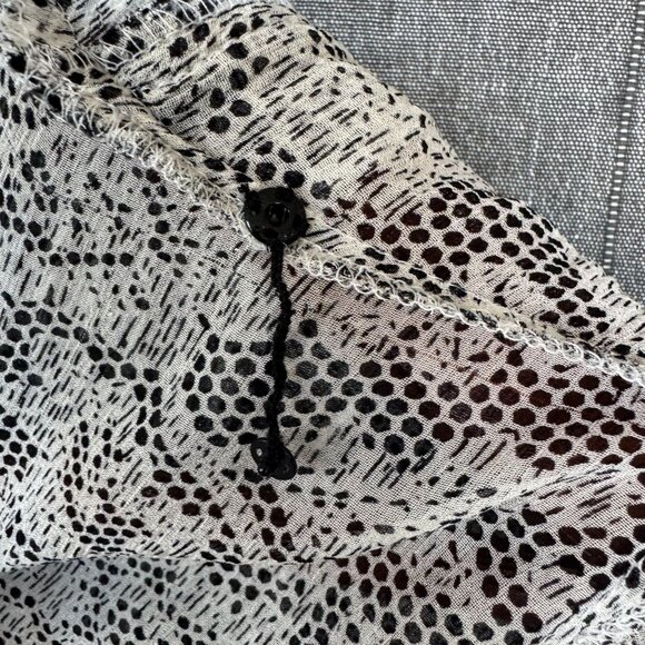 Vintage Y2K INC Silk Black White Lace Print Victorian Collar Long Sleeve Blouse - Picture 13 of 15